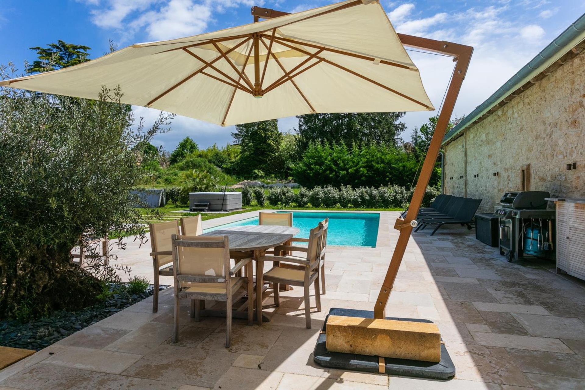 Guardian House Of Chateau Monteil With Heated Pool And Jacuzzi Villa Calviac-en-Perigord Exterior photo