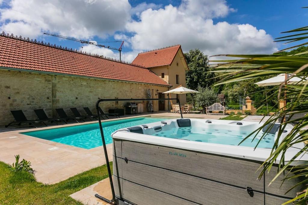 Guardian House Of Chateau Monteil With Heated Pool And Jacuzzi Villa Calviac-en-Perigord Exterior photo