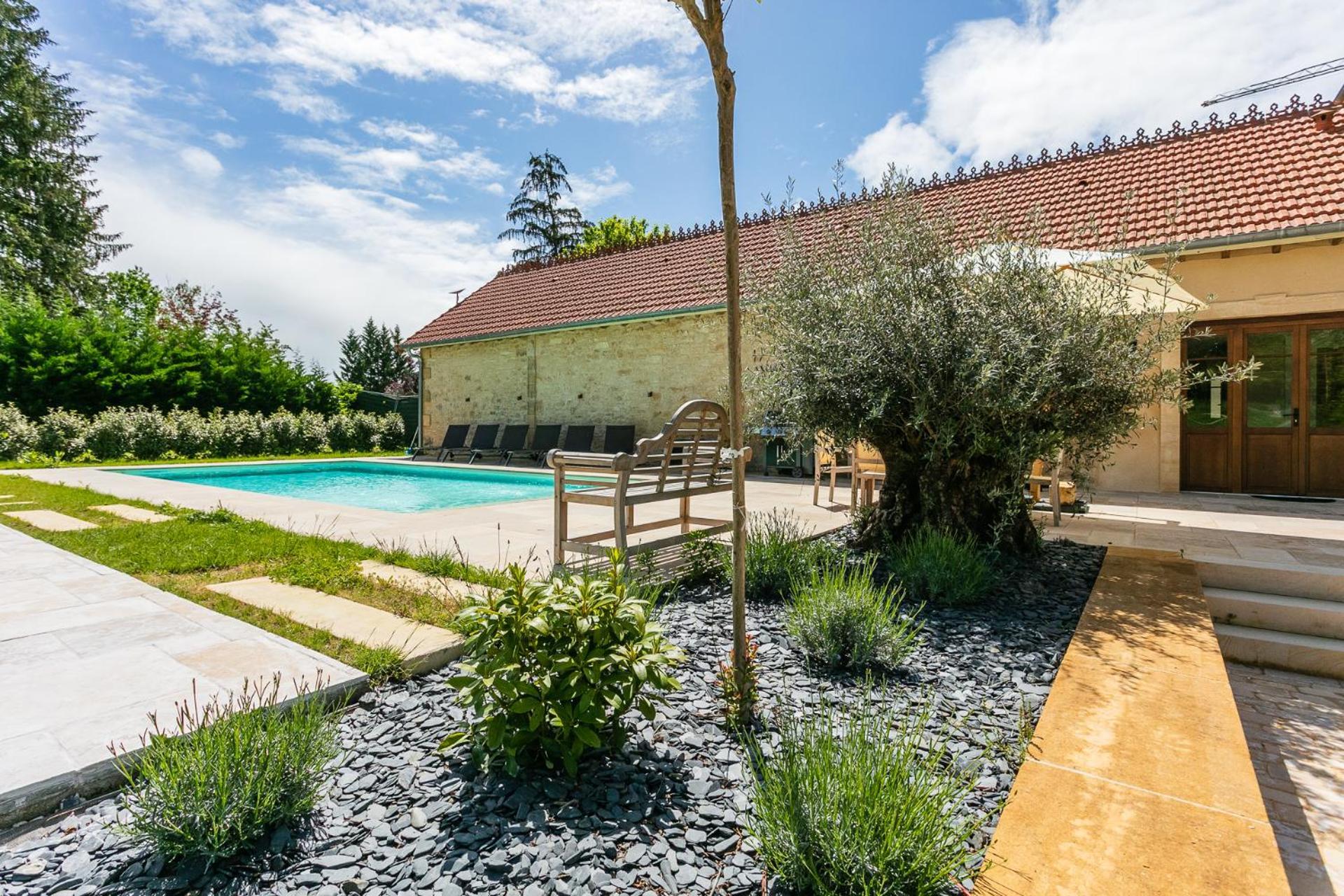 Guardian House Of Chateau Monteil With Heated Pool And Jacuzzi Villa Calviac-en-Perigord Exterior photo